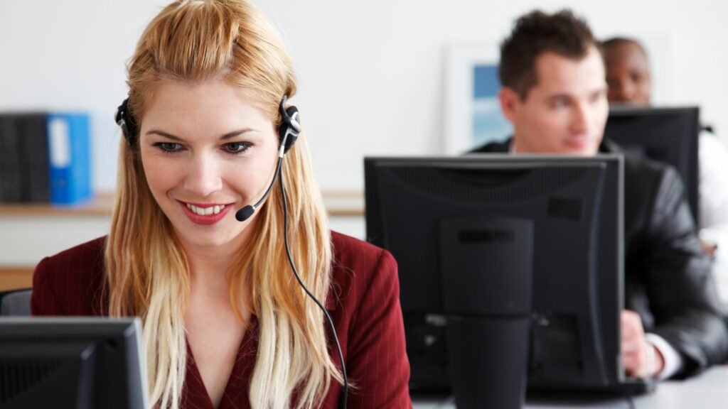 Inbound vs Outbound Call Centers