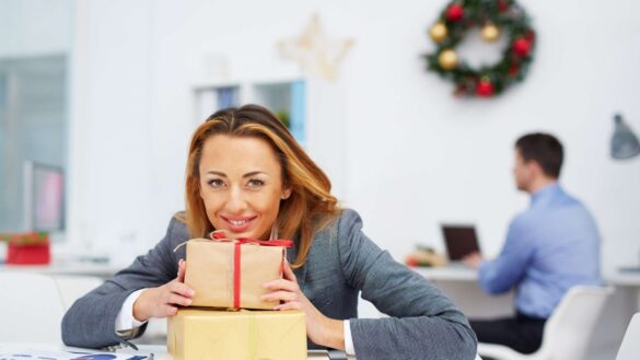 Best Gift Ideas for Remote Employees this Holiday Season