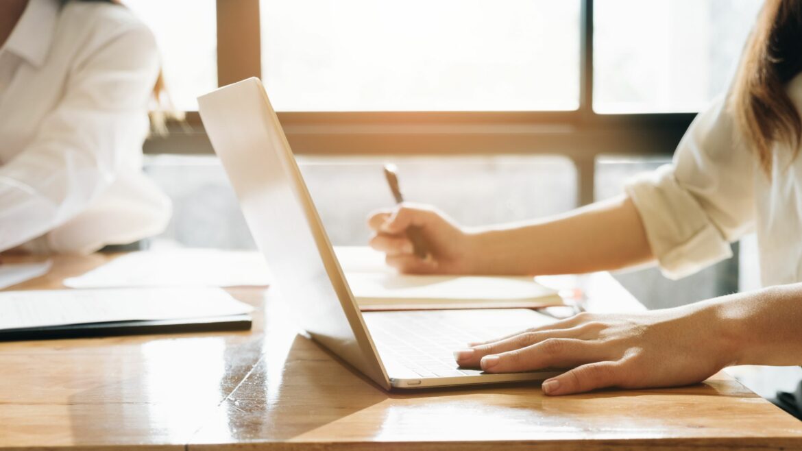 find freelance writers