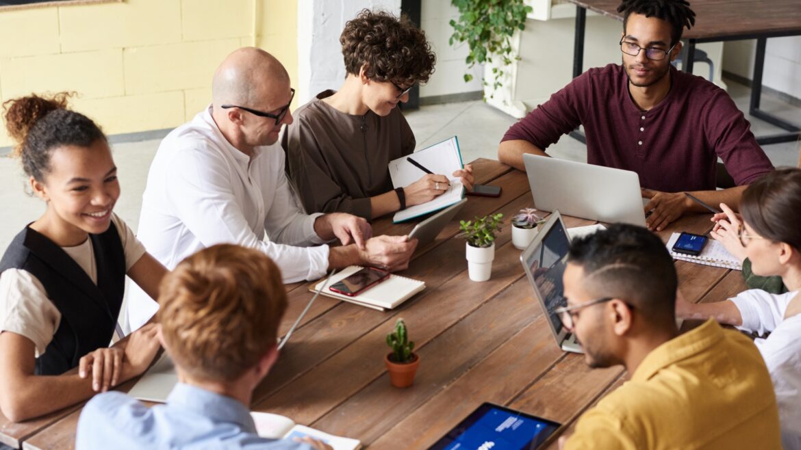 average salary in belarus