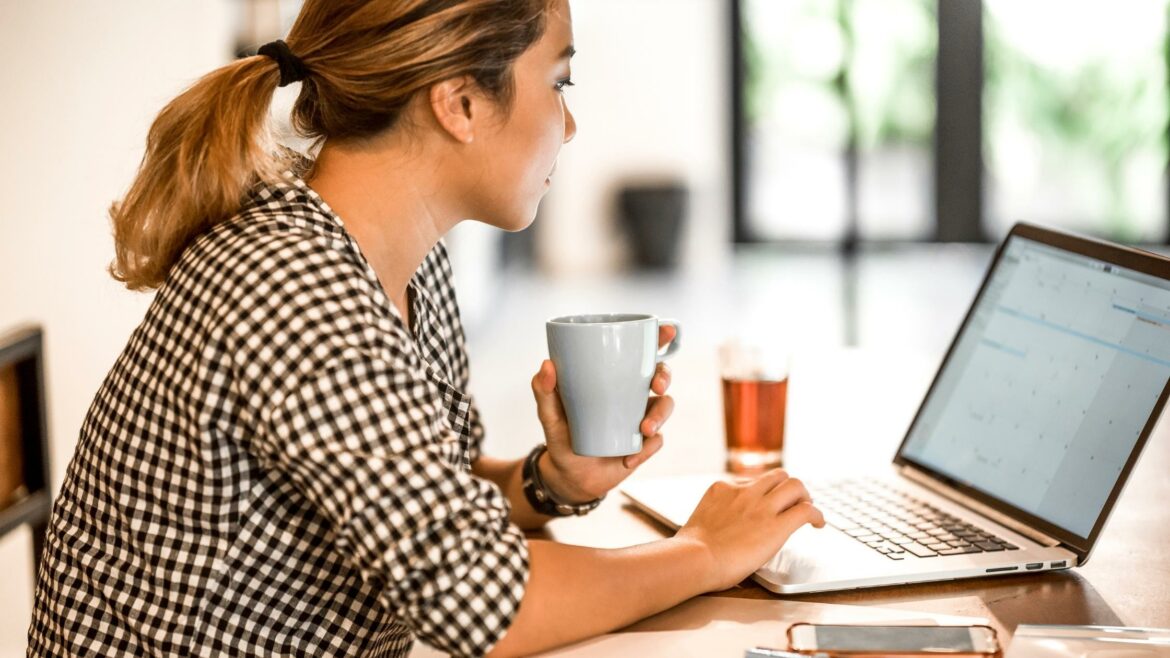 Hybrid work attendance monitoring